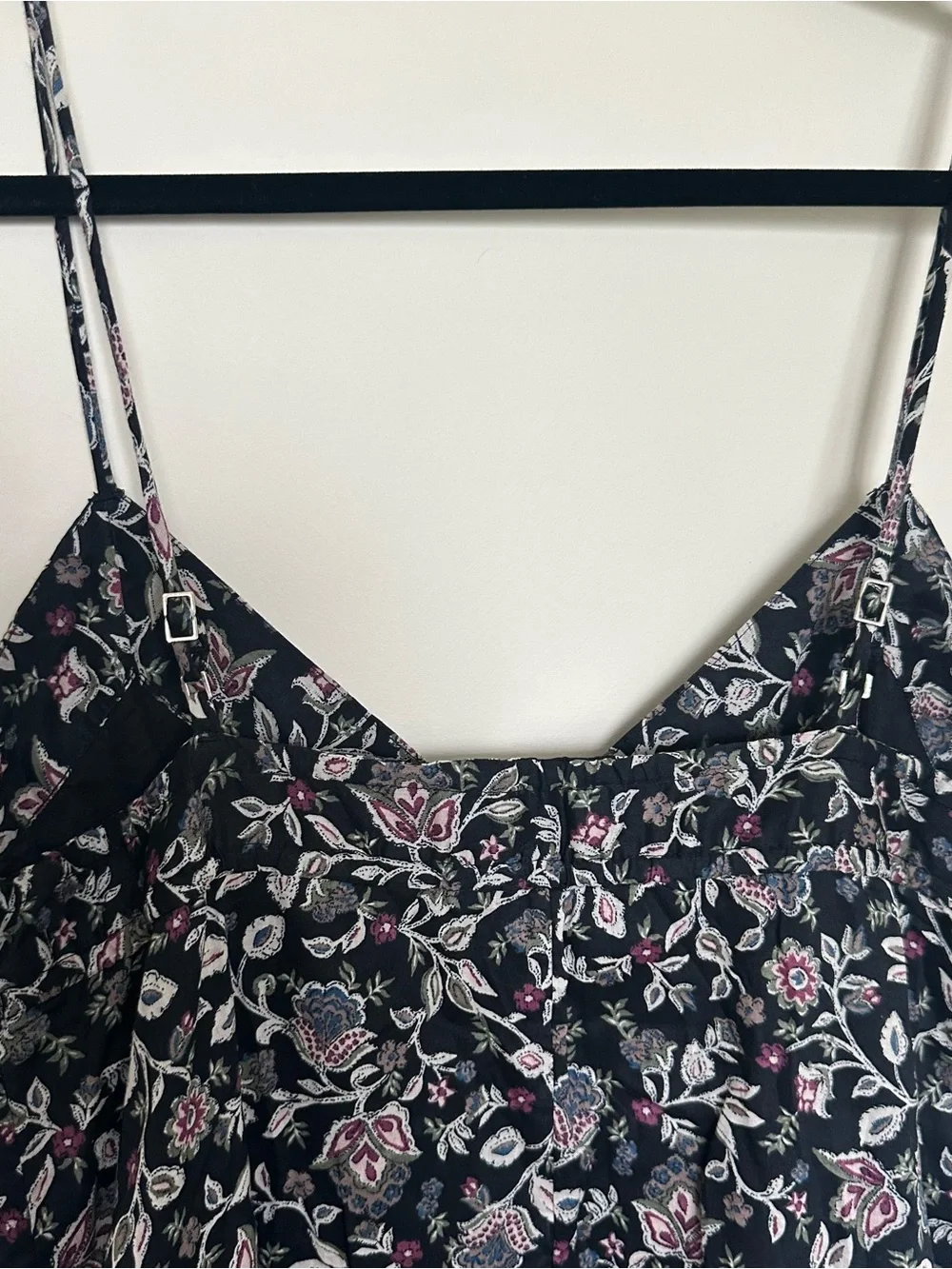 Abercrombie V-Neck Flowy Maxi Dress - M